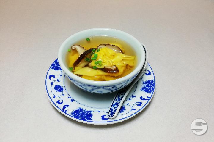 26. Soupe aux raviolis "Want Tun" au porc - Tropicana