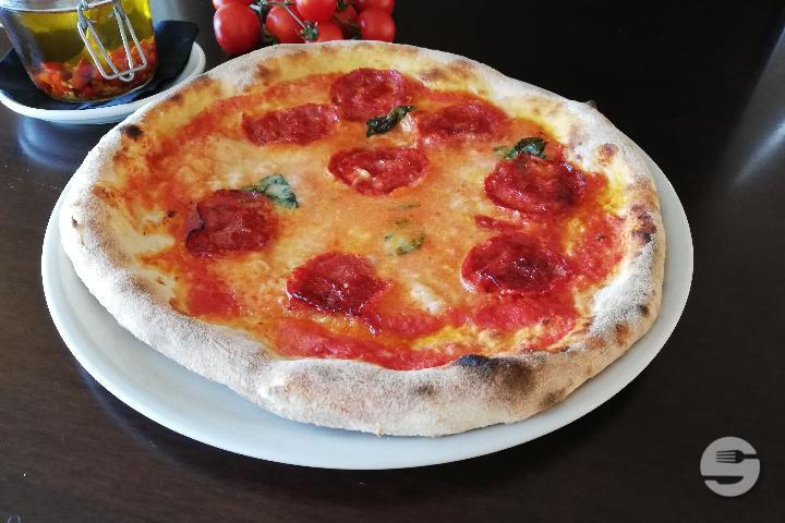Margherita al salame piccante - Bellavista