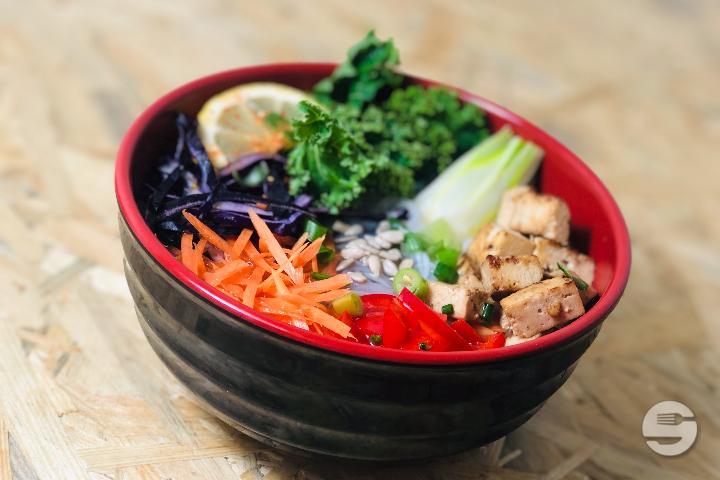 Vegi - Yvonne's Noodles