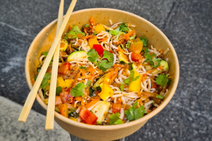 Tonic Noodle Bowl - Yvonne’s Noodles & Nalapita - Plainpalais