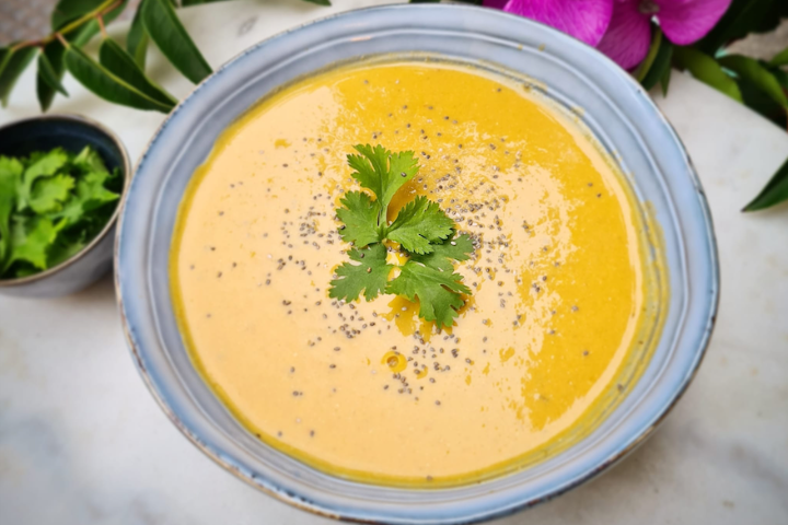 Velouté aux légumes du marché - Yvonne's Noodles