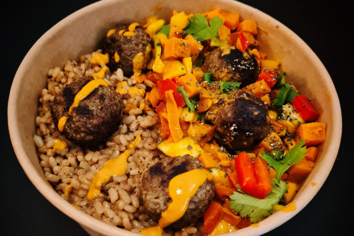 Orasia Rice - Yvonne’s Noodles & Nalapita - Plainpalais