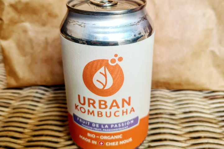Kombucha Fruit de la Passion - Yvonne’s Noodles & Nalapita - Plainpalais
