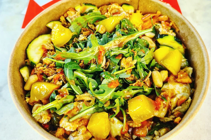 Salade Paï Chicken - Yvonne’s Noodles & Nalapita - Plainpalais