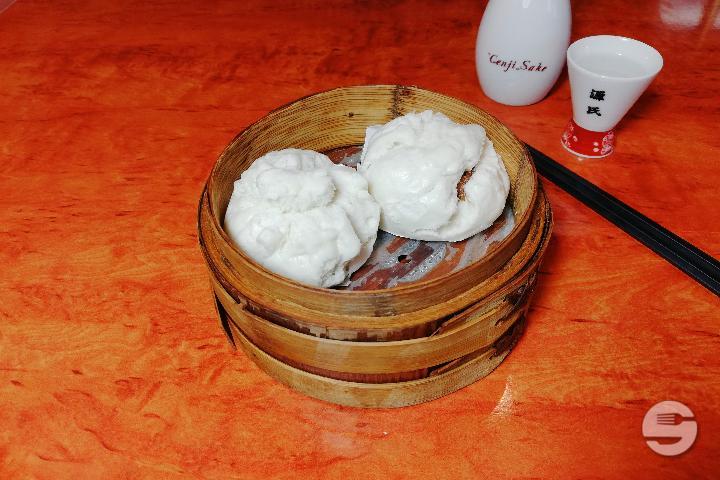 09 Brioché au porc laqué - Hochi