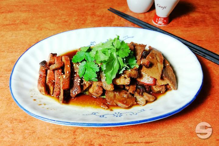 13 Porc laqué au miel - Hochi