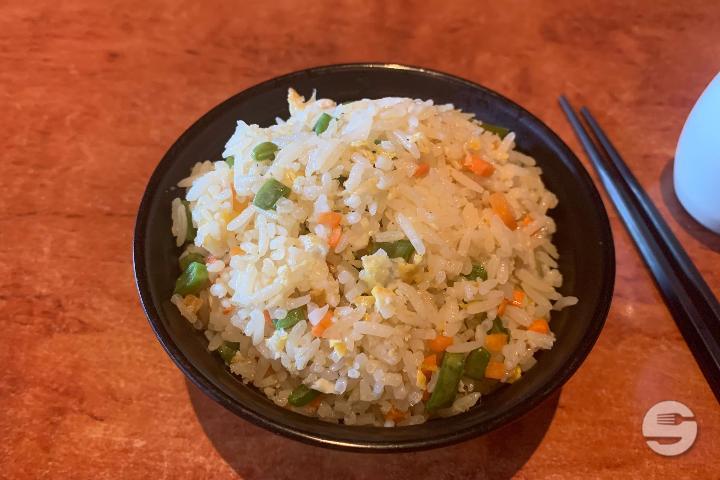 95 Riz avec légumes - Hochi