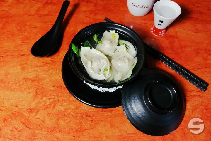 12 Wonton soup - Hochi