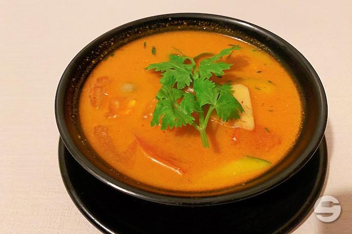 11 Tomyam soup with shrimps - Hochi
