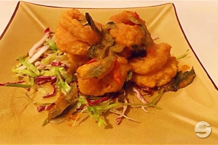 C4 Crispy shrimps in egg yolk - Hochi