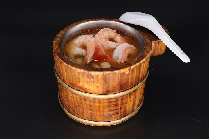 Spicy soup with lemongrass - Thai Orchidée