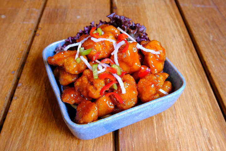 Sweet and sour pork with pineapple - Thai Orchidée