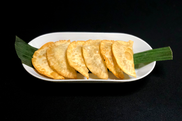Pastel "suisse" + ketchup de goyave - Le Boteco