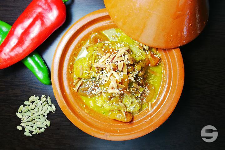 Chicken Tagine with almonds - Marrakech