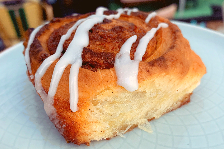 Cinnamon Rolls - Envie Vegan