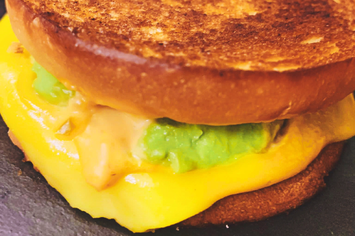 Grilled Cheeze - Envie Vegan