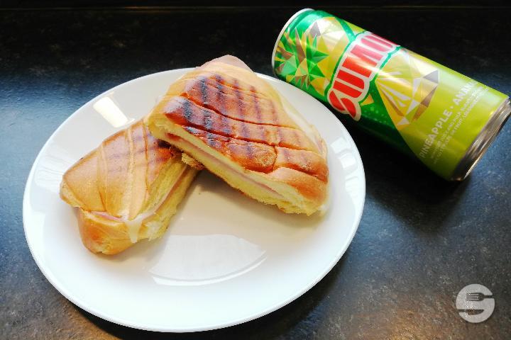 Croissant ou Pain mixte chaud + Boisson - Bessa