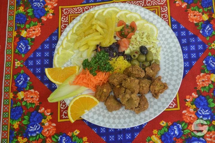 Falafel Plate - Chez l'Cousin