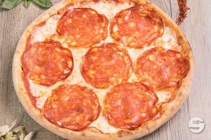 Pizza Calabrese - Pizza Mania