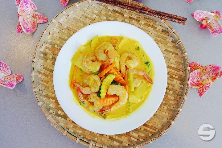 Crevettes au curry jaune - OliMy Le Mont