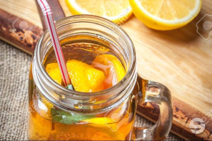 Thé Glacé Citron - Trois Pièces Et Demi