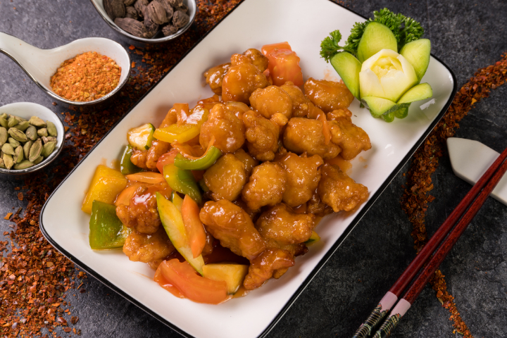 Crispy Chicken in Sweet and Sour Sauce - Kung Fu