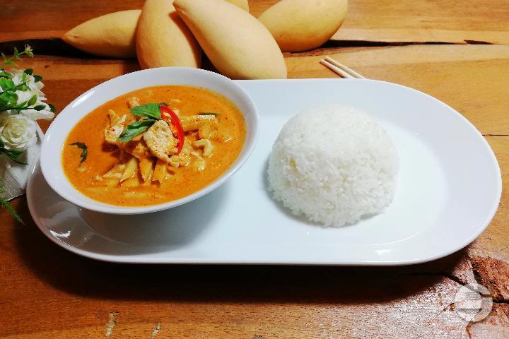 N14 Canard Roti au Curry Rouge - Golden Mango