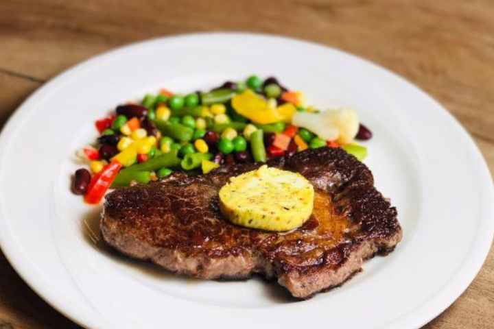 Entrecôte parisienne - Saveurs & Couleurs