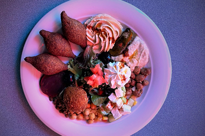 Assiette de Kebbes - Saveurs & Couleurs