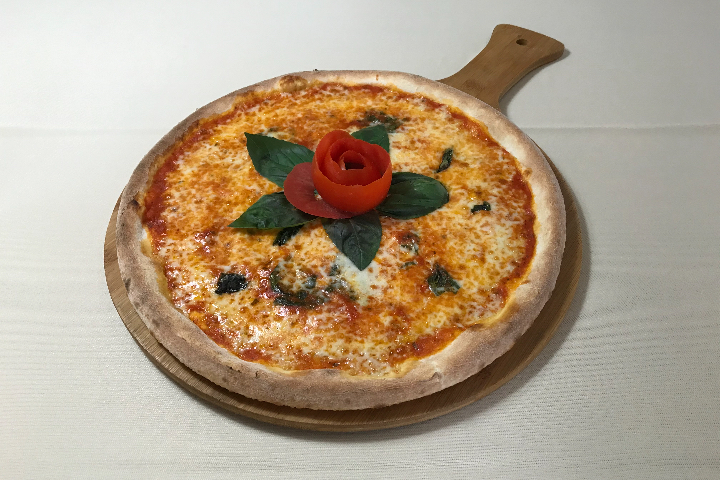 Pizza Margarita - Ristorante Bufala