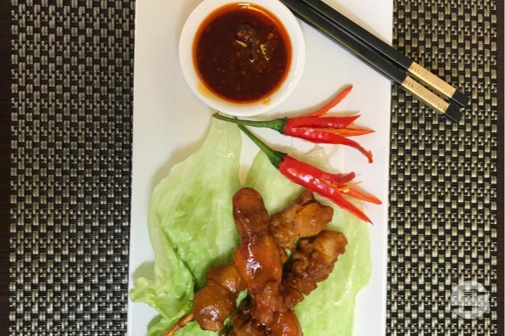 Chicken skewers in satay sauce - Lamky
