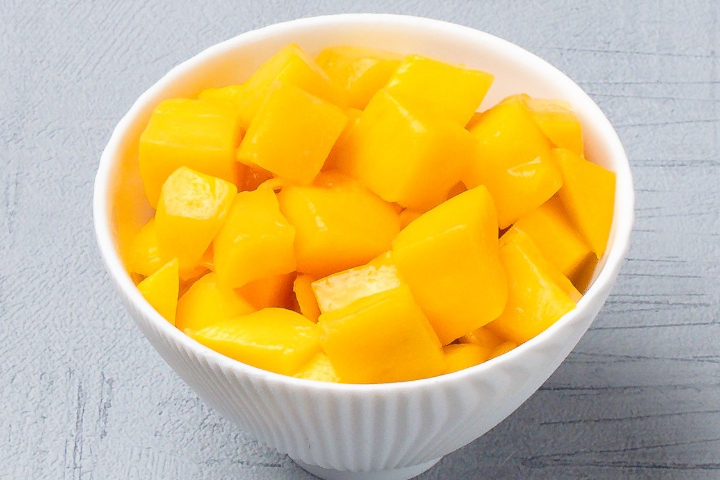 Coupe de mangue fraîche - Poke Shop
