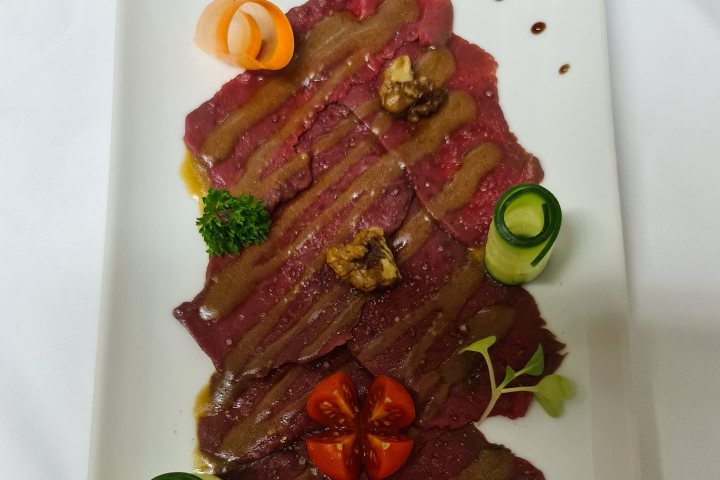 Carpaccio de cerf aux cèpes - Auberge de Duillier