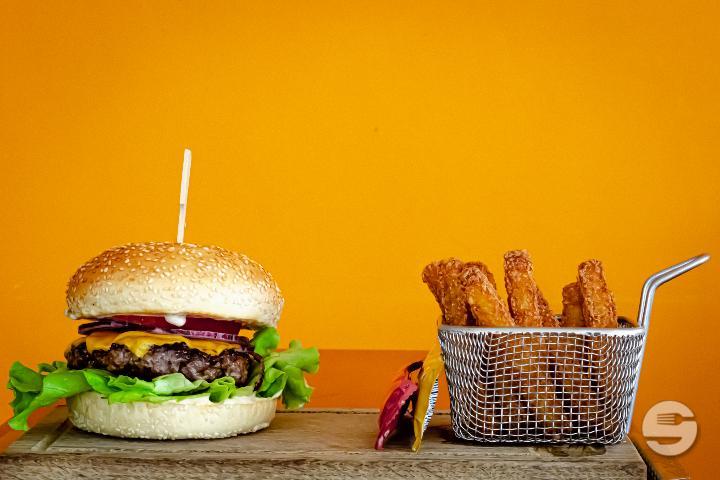Cheese Burger - Restaurant de La Patinoire