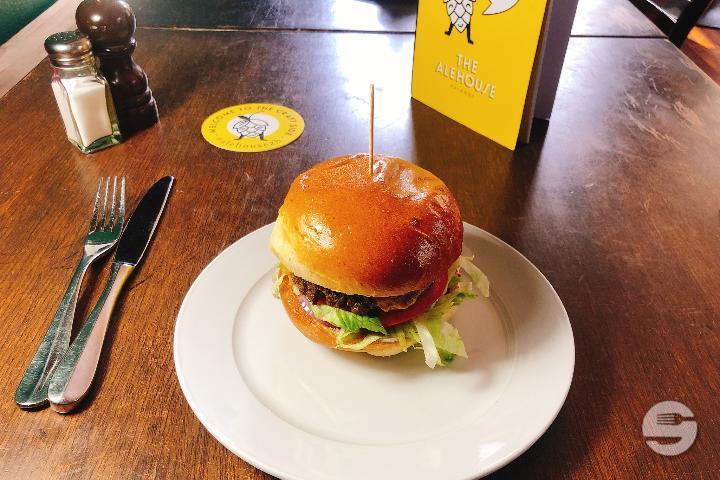 Black Angus Burger - The Alehouse - Palmhof