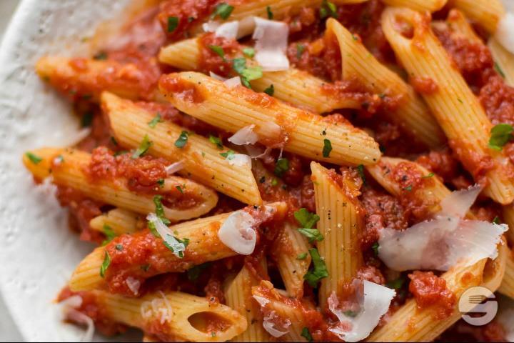 Penne Arrabiata - Le Cercle National