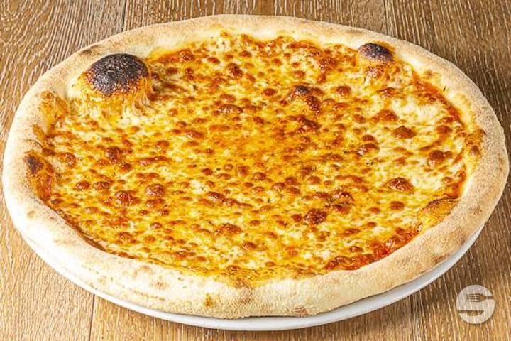 Pizza Margherita - La Locanda