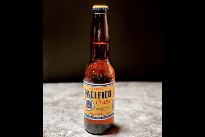 Pacifico - El Catrín
