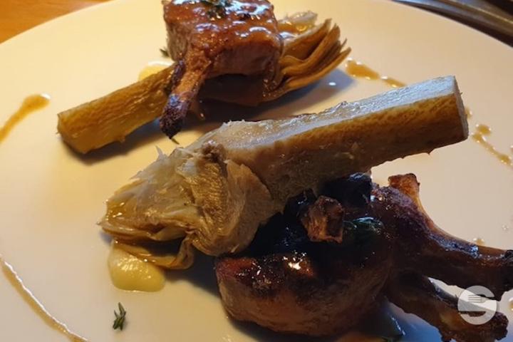 Agneau Grillé, Thym, Crème à l’Ail et Artichaut à la Menthe - Lillo