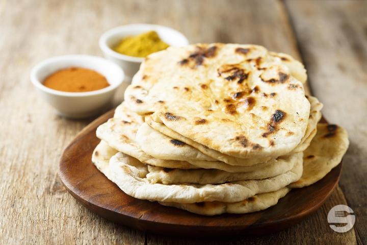 Garlic Naan - Bombay Delice