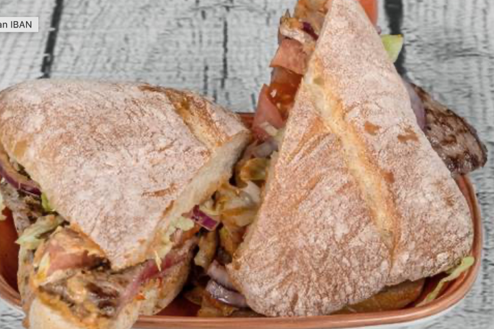Beefsteak Sandwich - Brooklyn Burgermeister Escherwyss
