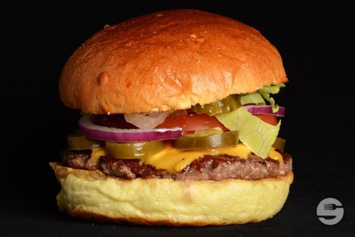 Chili-Cheeseburger - Burgermeister Langstrasse