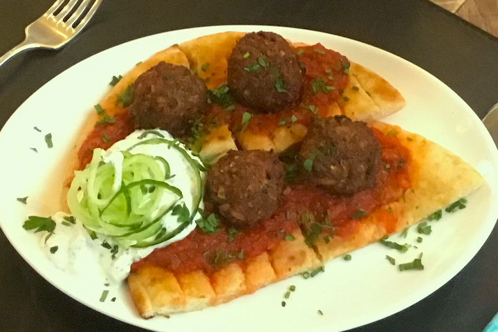 Keftedàkia polìtika yiaourtloù - Restaurant Ammos