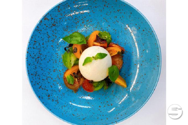 burrata tomatoes olive oil - Baur's Brasserie & Bar