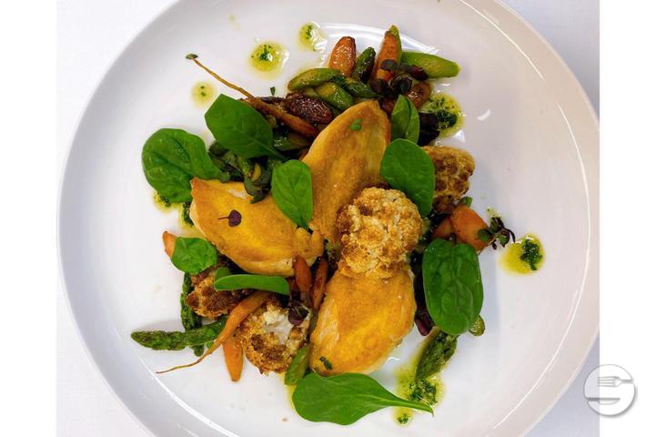 Chicken Veggies Pesto - Baur's Brasserie & Bar