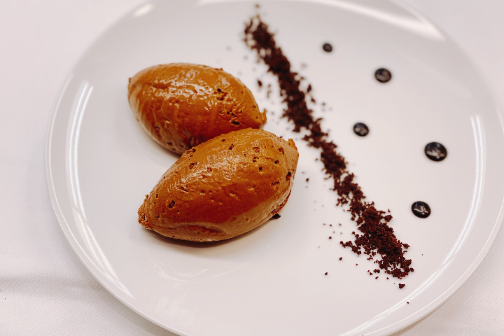Chocolate mousse classic 1844 - Baur's Brasserie & Bar
