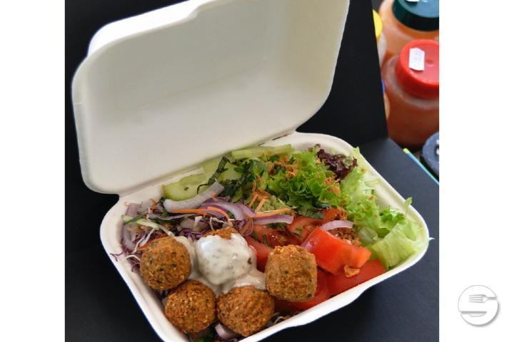 Falafel on mixed Salad - VGNFUN