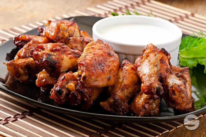 Chicken wings caramelizes - Brasserie Lancy Parc