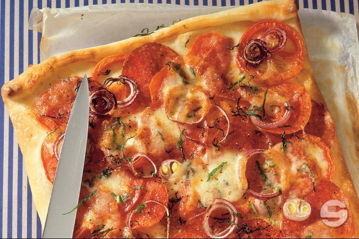 Pizza Neuchâtelois - Arc en Ciel Pizza & Kebab