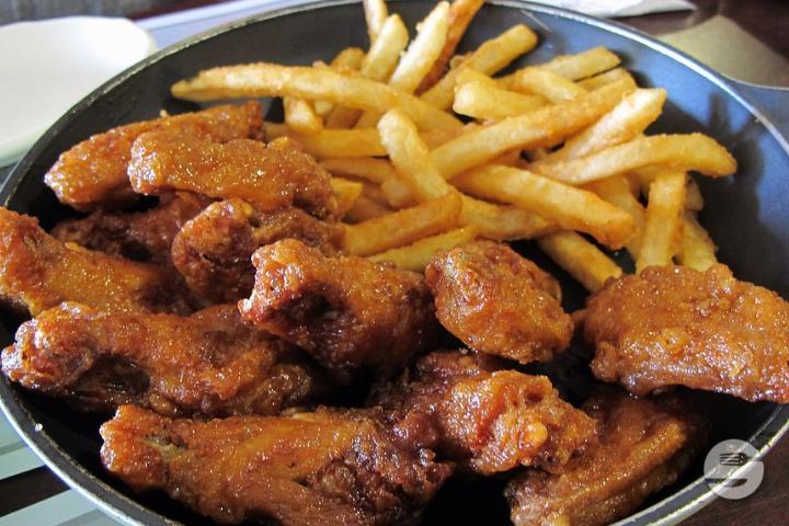 Assiette Ailes de Poulet - Arc en Ciel Pizza & Kebab